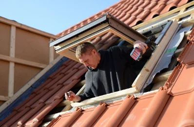 Pose de fenêtres de toit Velux à Marpent